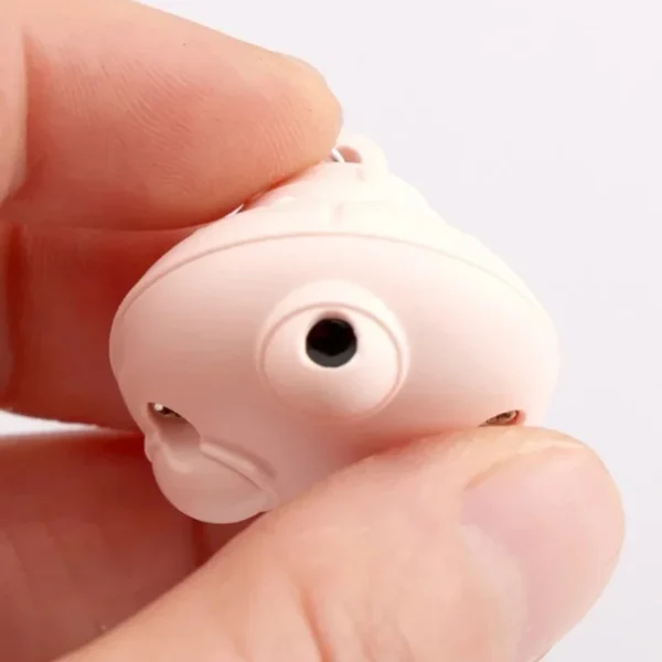 Cat Toy Storage: Lazy People Laser Pet Bell Pendant for Cats and Dogs - Image 3